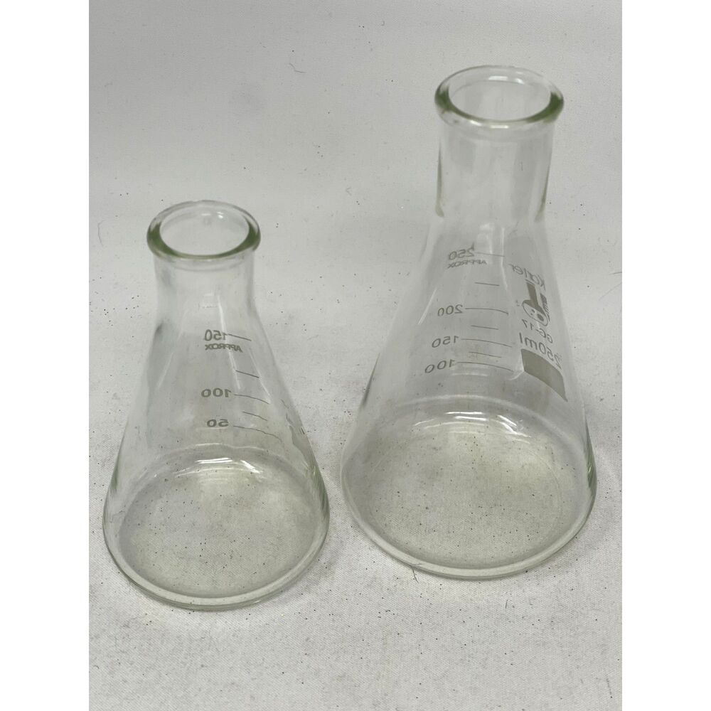 Vintage Set Karter Scientific Glass Beaker 150 & 250 ML 6" Tall Excellent